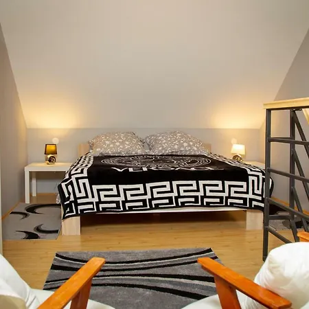 Casa Simon 3 *